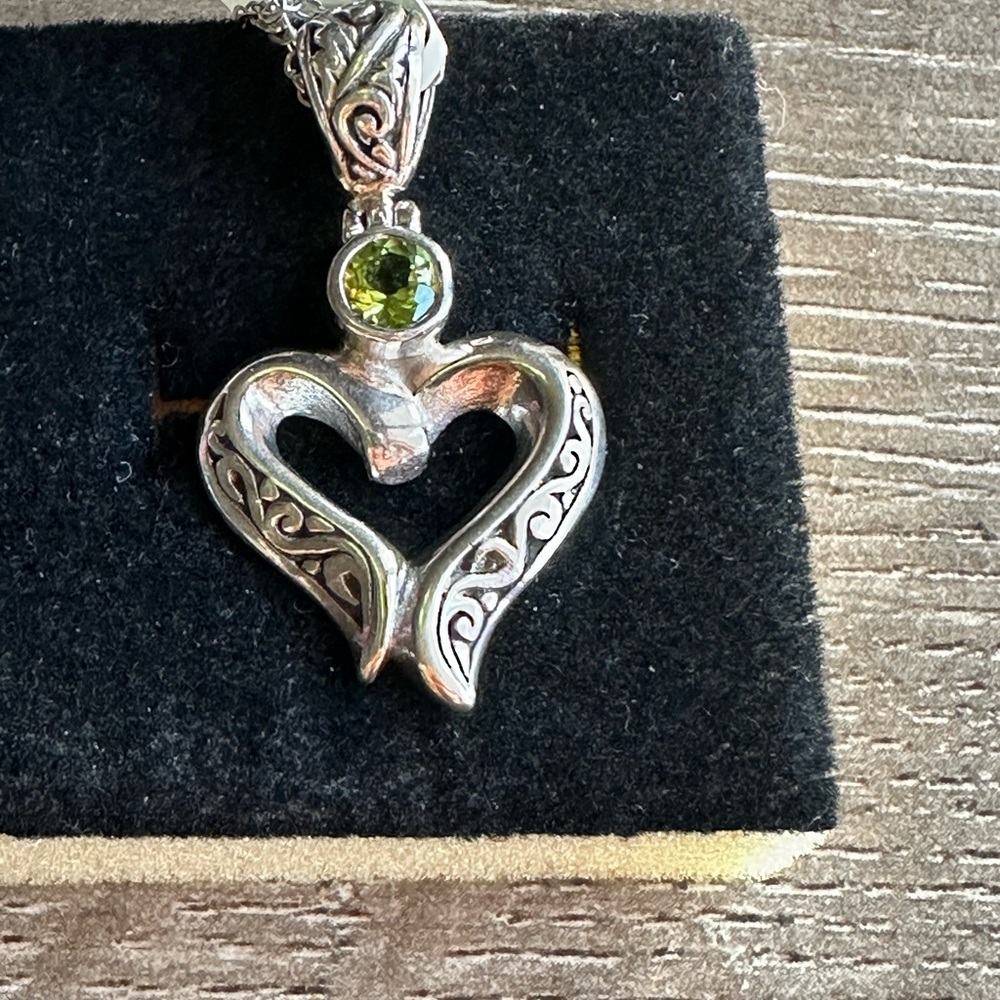 Silver Heart Pendant Necklace with Green Peridot Gemstone Accent 20 Inch Chain